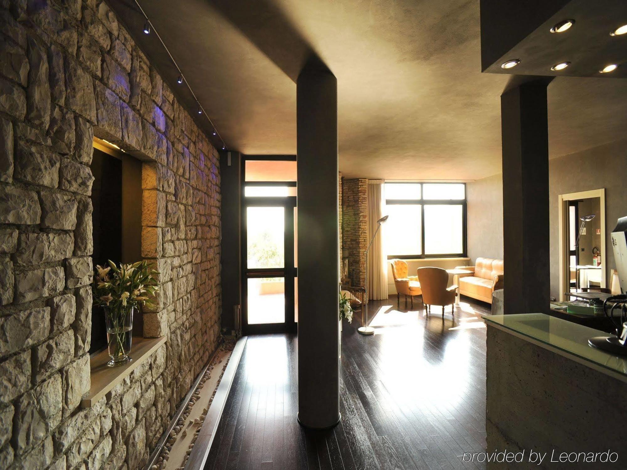 Hotel Domo Perugia Bagian luar foto