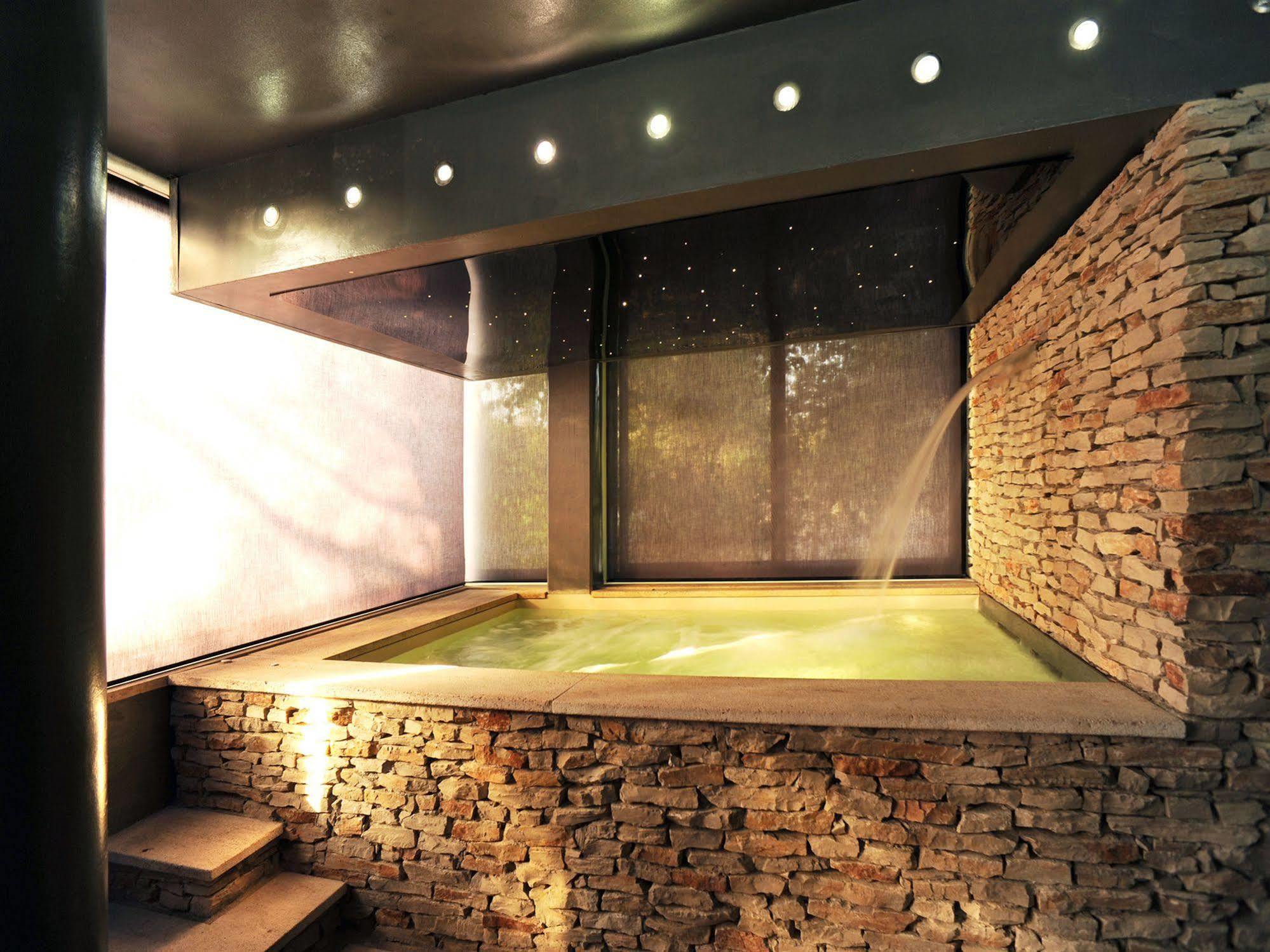 Hotel Domo Perugia Bagian luar foto